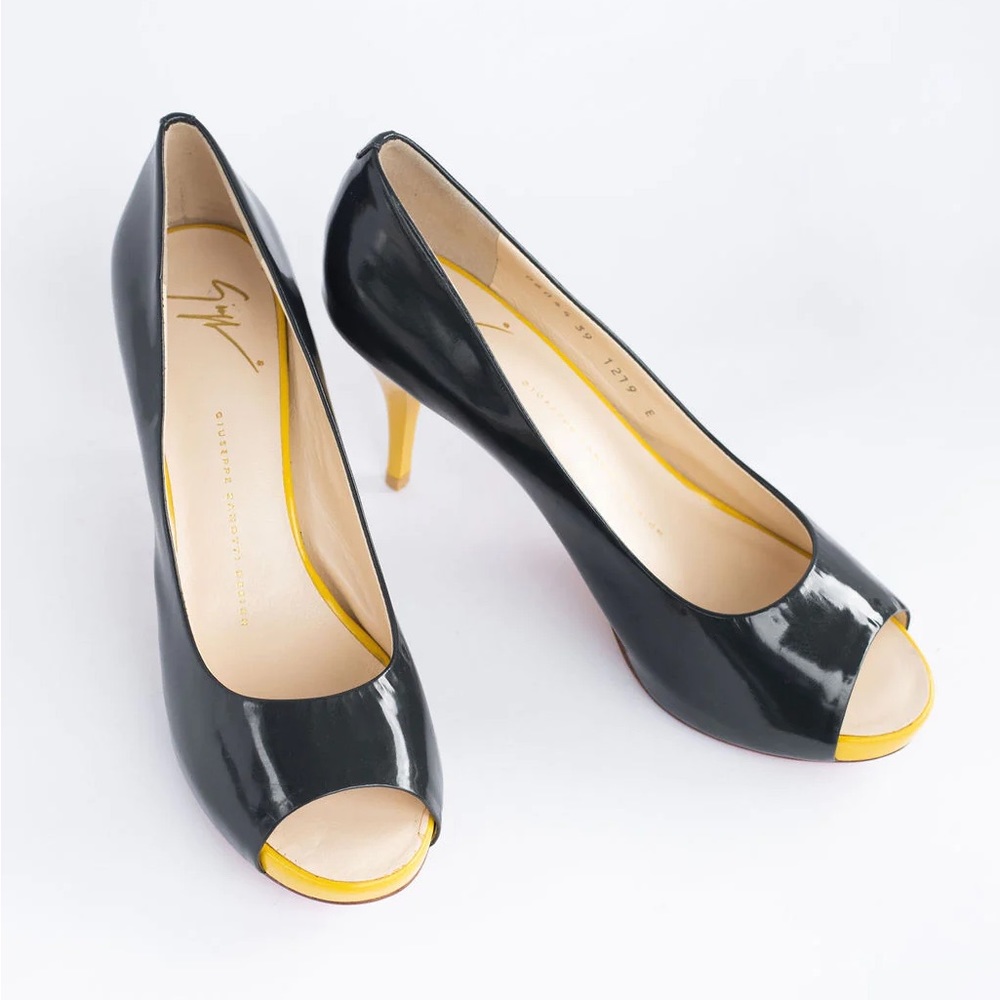 Giuseppe Pumps- Size 39